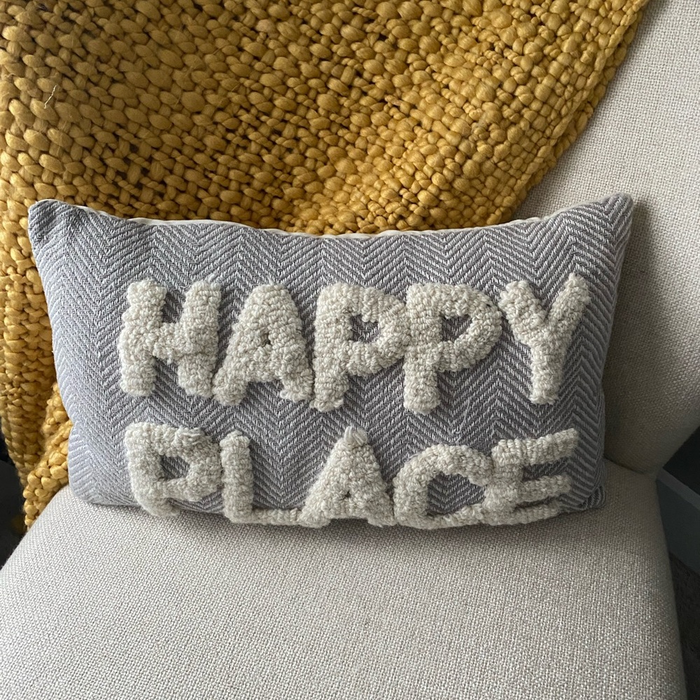Decorative pillow